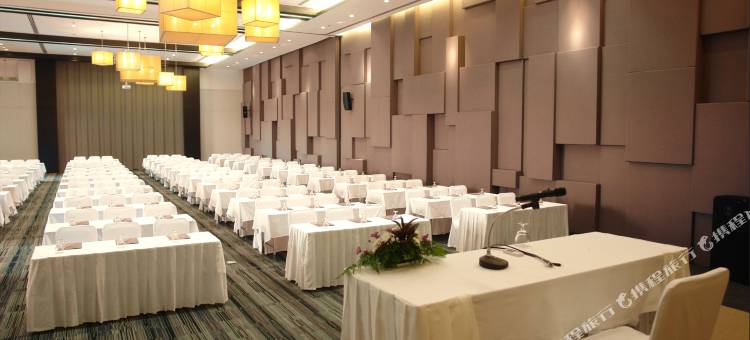 罗勇凯弥欧酒店(Kameo Grand Hotel & Serviced Apartment, Rayong)图片