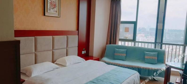 昆明阳光民宿(螺蛳湾店)图片