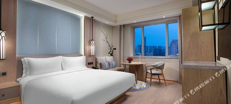 上海南新雅皇冠假日酒店图片