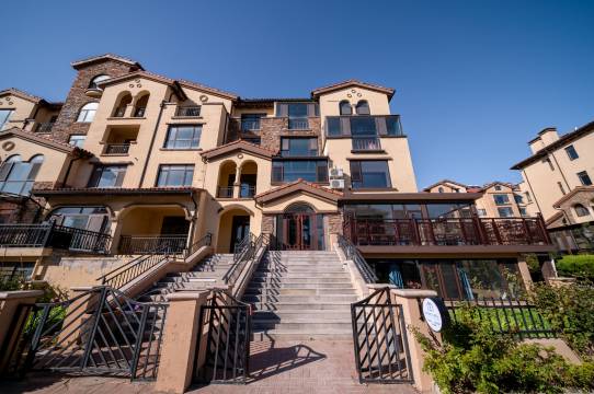 悦客公寓·别墅轰趴(胶东国际机场店)