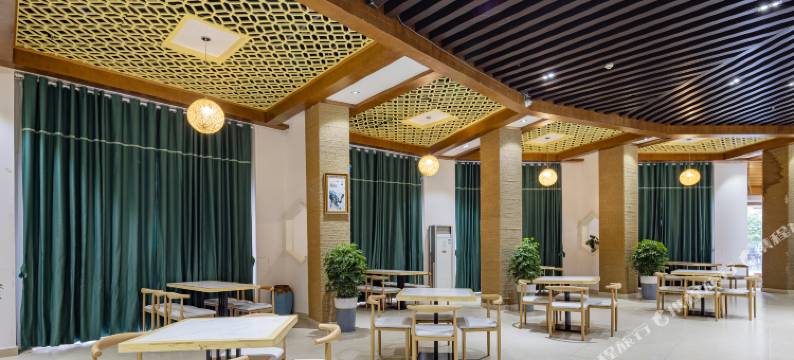 神农架枫晚酒店(木鱼镇店)图片