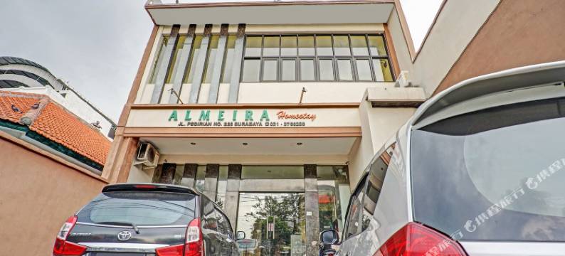 OYO 90442 阿尔梅拉伊斯兰家庭旅馆(OYO 90442 Almeira Homestay Syariah Sub)图片