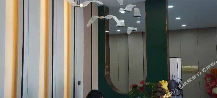 安多优米富氧酒店图片