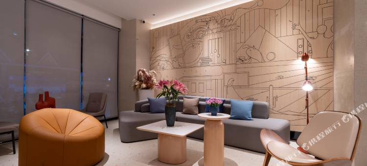 如家商旅酒店(西双版纳景洪泼水广场江边夜市店)图片