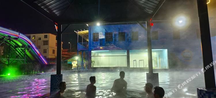 一六镇汤湖里水上乐园图片