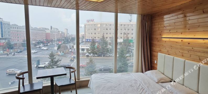 敦化魔方情景酒店图片