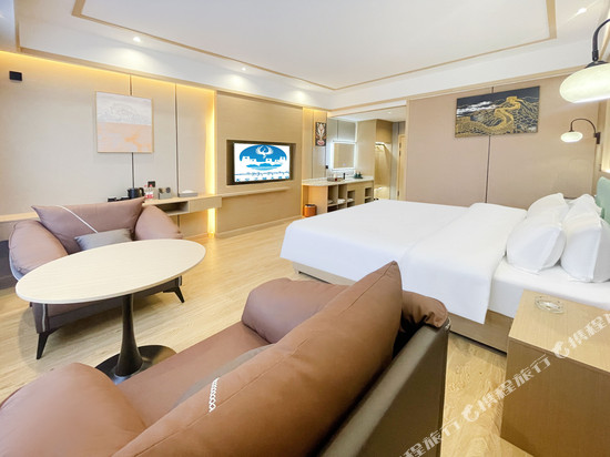 理塘天空之城轻居楼酒店