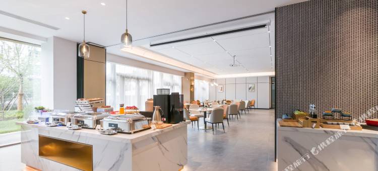 白玉兰酒店(嘉兴南湖科技城店)图片