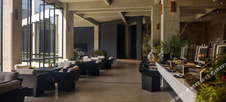 半塘·里外酒店图片