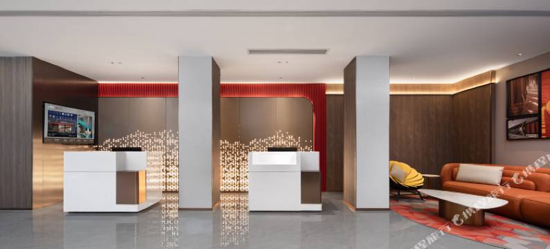 柏曼酒店(三亚凤凰国际机场店)图片