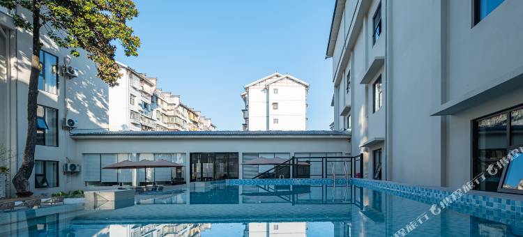 张家界极墨酒店(张家界国家森林公园店)图片