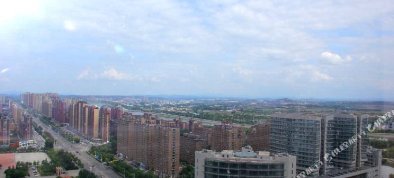 爱你时尚酒店(顺城万达店)图片