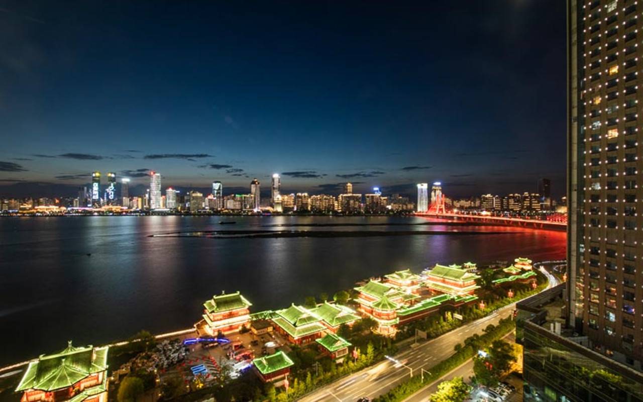 南昌滕王阁美居酒店图片