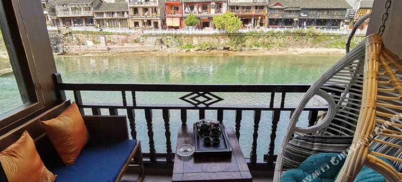 凤凰景栖江边客栈(凤凰古城店)图片