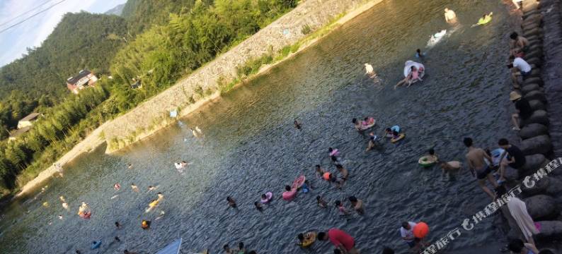 桐庐溪山行侣民宿图片