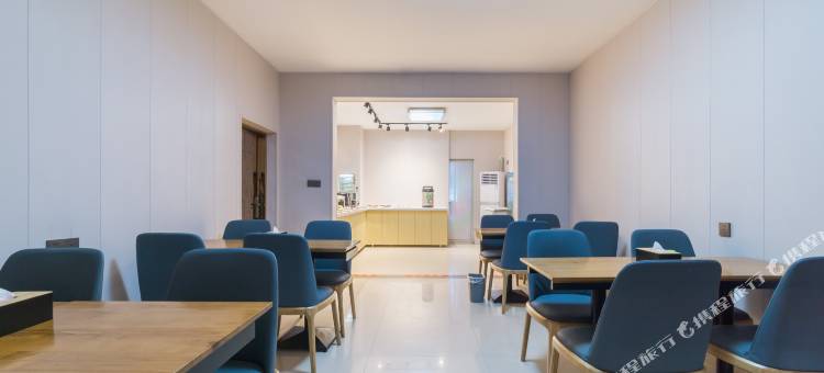 如家睿柏·云酒店(宁德万达广场店)图片