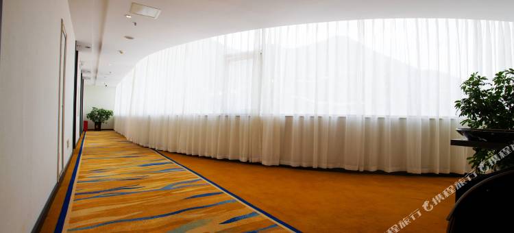 昌都金泰大酒店(茶马广场店)图片