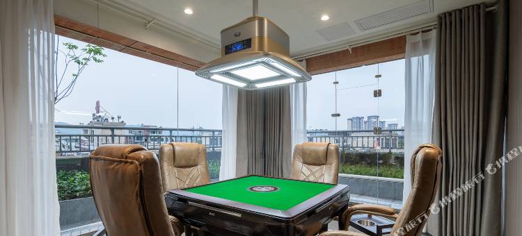 十玥酒店(高县财富中心店)图片