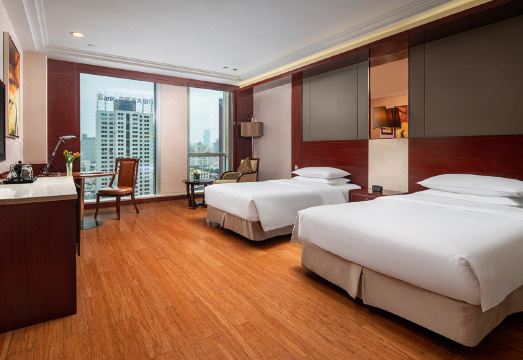 Golden Eagle Summit Hotel KunmingHotel Overview