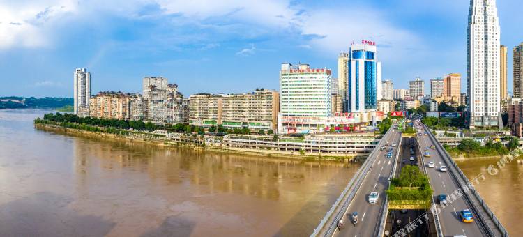 泸州江畔大饭店图片