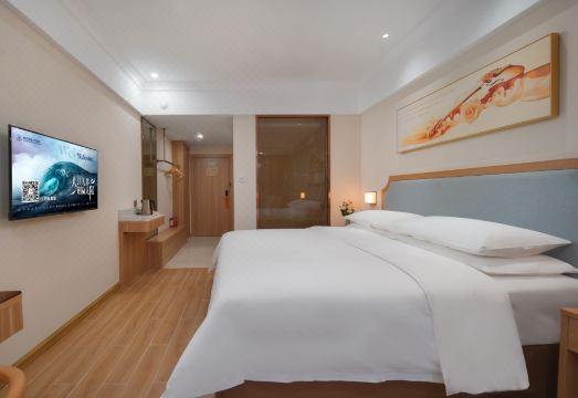 Vienna 3 Best Hotel (Nanjing Lukou Airport) Hotel Overview