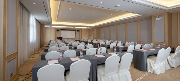 维也纳酒店(开封河南大学鼓楼广场店)图片