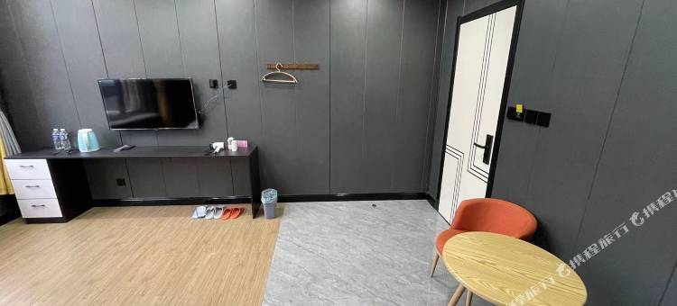 安丘致青春精品主题酒店图片