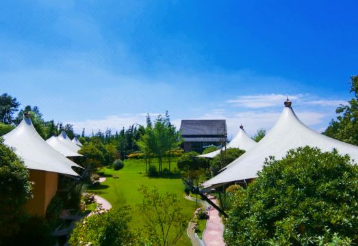 Chengdu Miaoxi Wild Luxury Resort HotelHotel Overview