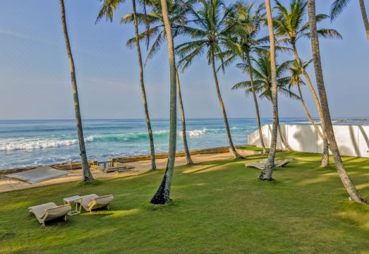 Ishq Talpe Hotel Overview