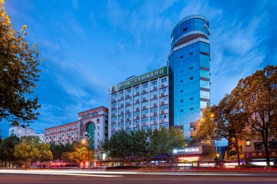 世纪花园假日酒店(广元高铁站东坝市政府店)预订价格,联系电话位置