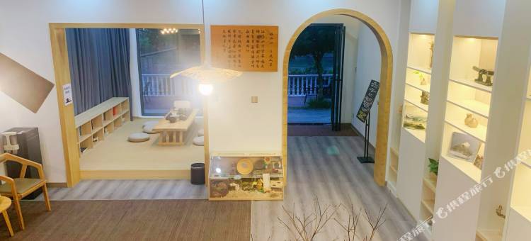 东江湖临江仙·吊桥客栈图片