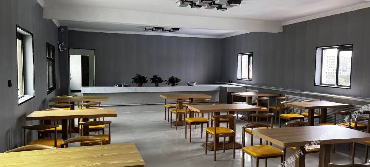 艺龙瑞云酒店(靖边汽车站店)图片