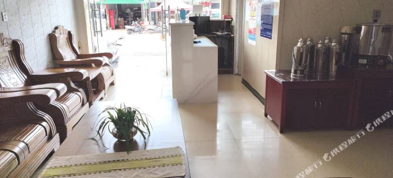 梅子镇友华宾馆图片