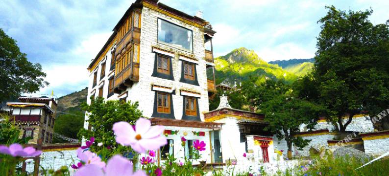 丹巴宗卡尔民宿图片