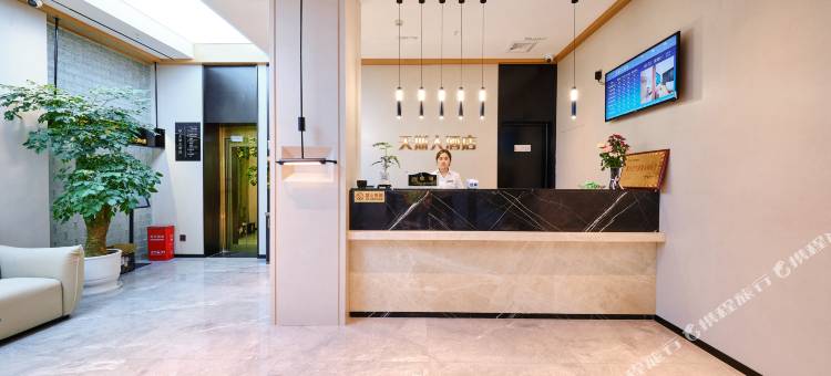 达州天斯大酒店(城市中心广场三圣宫美食街店)图片