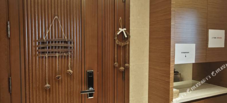 深圳月亮屋·云边全女生青旅(深圳北站店)图片