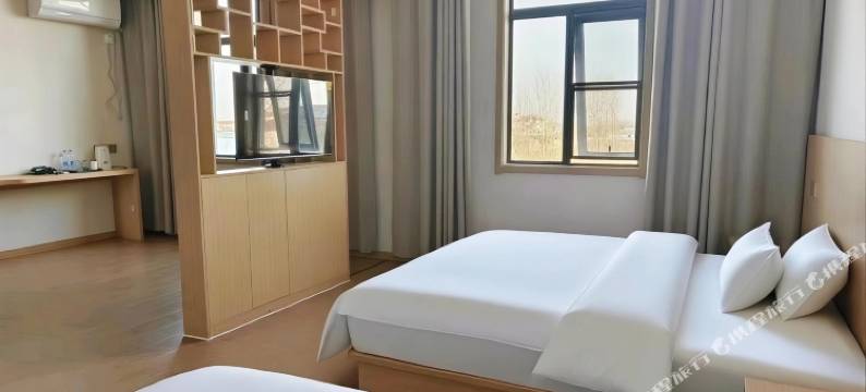 闲樾民宿(开封火车站店)图片