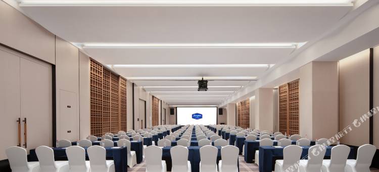 长春净月希尔顿欢朋酒店图片