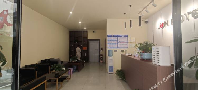骏怡连锁酒店(河池市政府中心广场店)图片