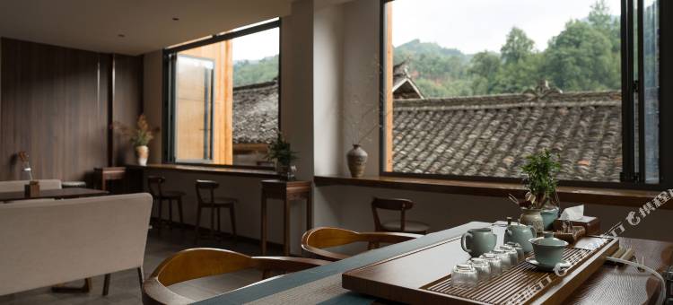 半山听雨观景美宿(肇兴侗寨店)图片