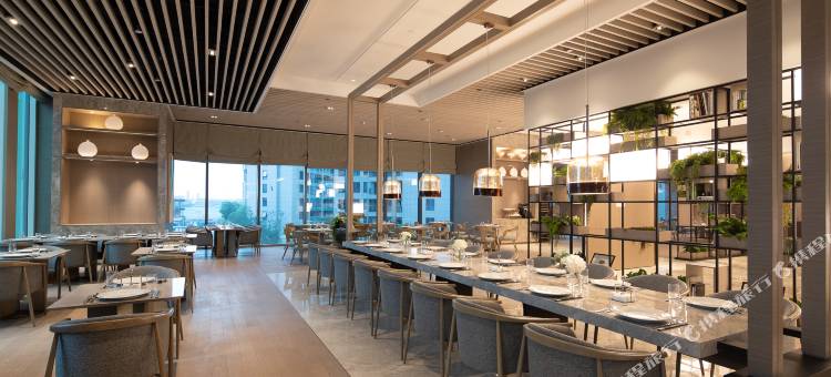 成都辉盛庭国际公寓图片