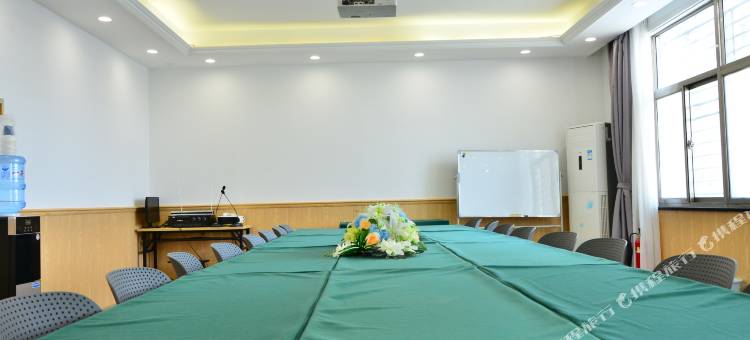 如家精选酒店(东海步行街高铁站店)图片