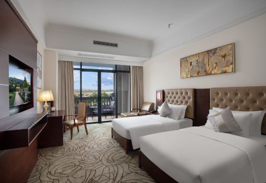 Wyndham Garden Haikou South Hotel Overview
