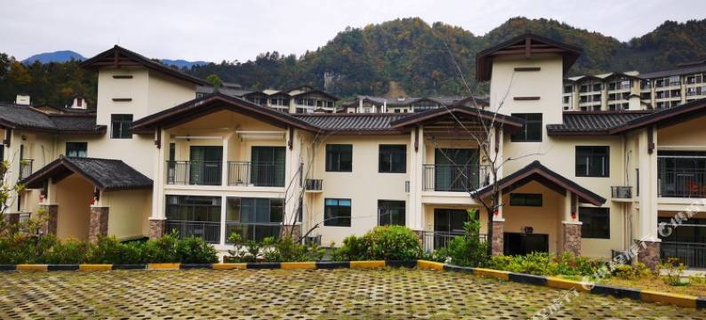 神农架吴思雄公寓(2号店)图片