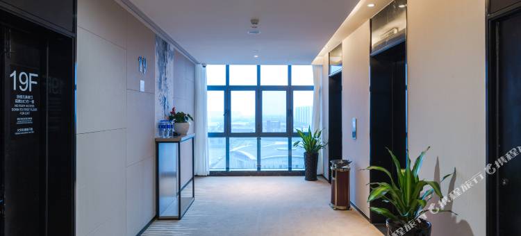 格雷斯精选酒店(东台高铁站中南城店)图片