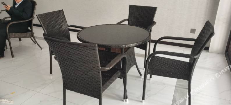 蜗牛酒店(前山花园店)图片