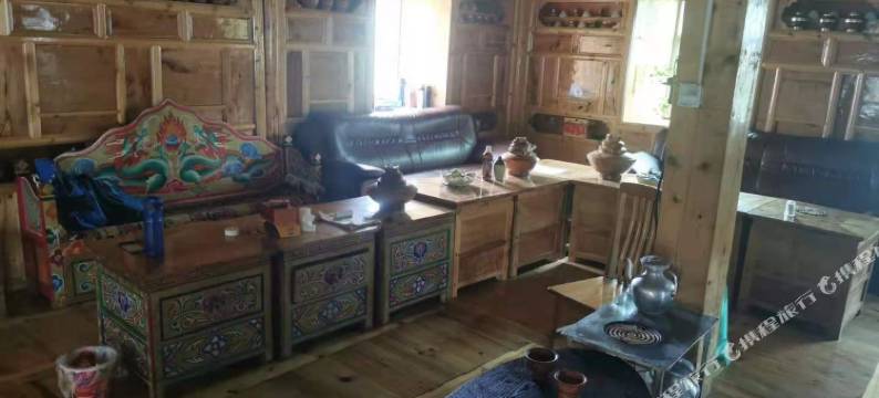 稻城凌云楼民宿图片