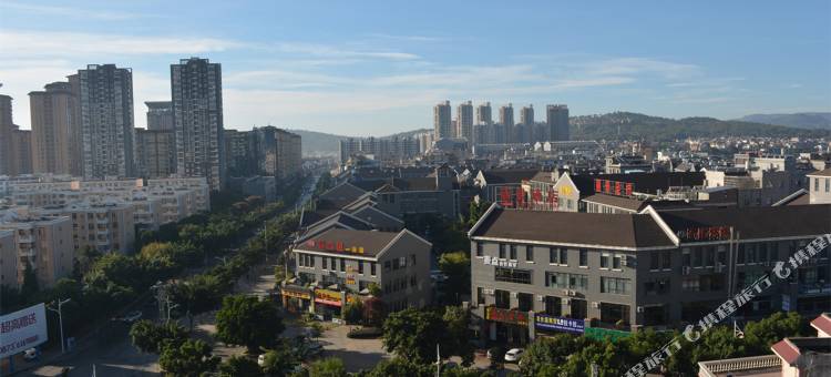 华泽酒店(昆明传媒学院店)图片