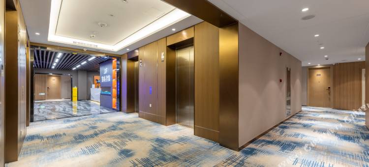 菲诺·AI智慧酒店(泰安万达广场会展中心店)图片