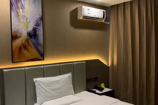 爱度假日酒店(沧州朝阳路二医院店)预订价格,联系电话位置地址【携程